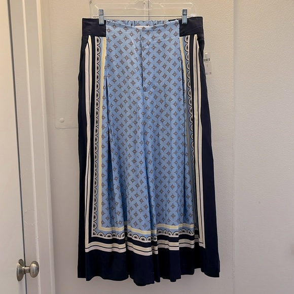 Anthropologie Maeve Printed Pleated A-Line Culottes Sz M 💙🤍💙 - Picture 2 of 4